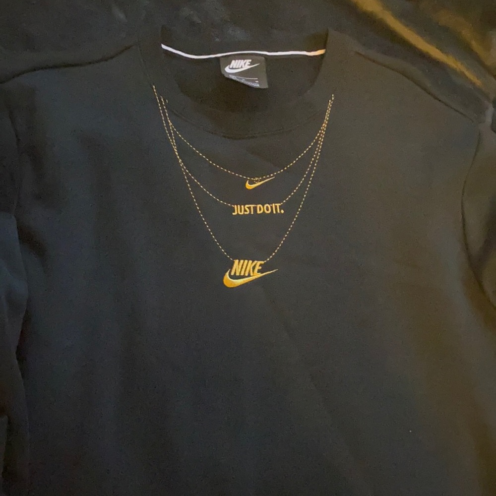Nike sweatshirt